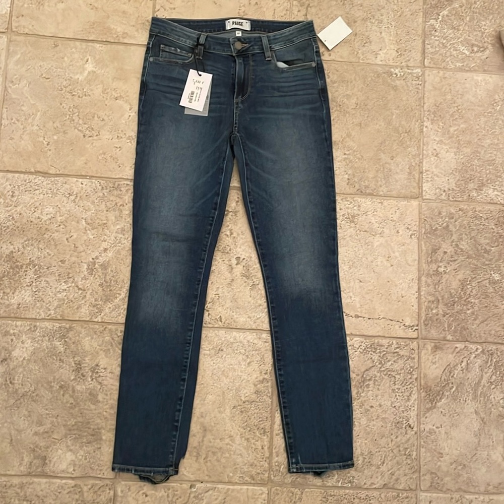 Women’s Paige blue jeans size 27. New with tags. In same 28.5 inches.